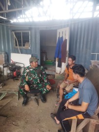 Babinsa Koramil 406-02/Rawas Ilir Laksanakan Komsos di PT. BSL