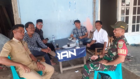 Babinsa Koramil 406-01/Rawas Ulu Jalin Silaturahmi dengan Warga Desa Sukomoro