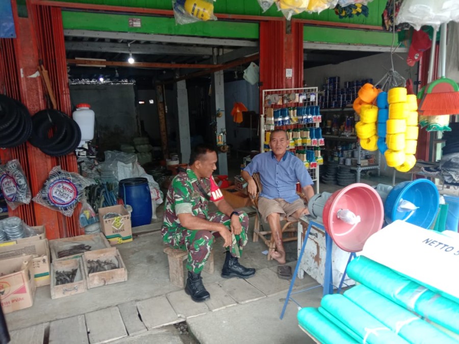 BABINSA KORAMIL 406-01/RAWAS ULU LAKSANAKAN KOMSOS DI DESA LUBUK KEMANG