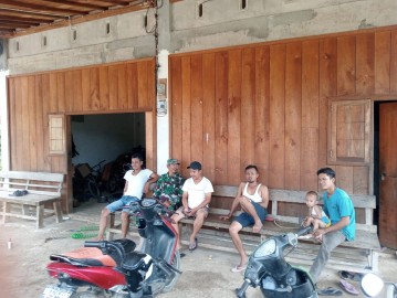 Babinsa Koramil 406-02/Rawas Ilir Serda Nurkholis Laksanakan Komsos dengan Warga Binaan