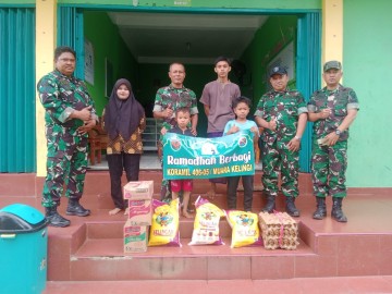 Berbagi Di Bulan Ramadhan Koramil 406-05/Muara Kelingi Memberikan Sembako di Panti Asuhan