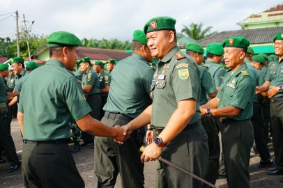 Mohon Maaf Lahir dan Batin, Kodim 0406 Lubuk Linggau Laksanakan Apel Pengecekan dan Halal Bihalal