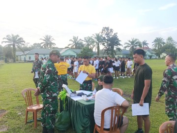 Anggota Koramil 406-10/Lubuk Linggau Timur Bantu Pelaksanaan Garjas Awal Calon TNI AD Binaan Kodim 0406 Lubuk Linggau