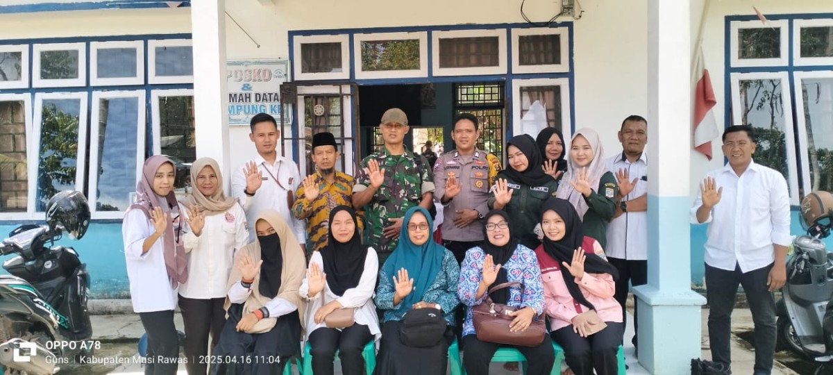 BABINSA KORAMIL 406-02/RAWAS ILIR HADIRI MINI LOKA KARYA DI RUANG PENYULUHAN KB KECAMATAN