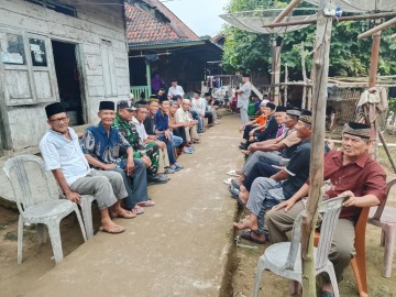 Babinsa Koramil 406-02/Rawas Ilir Hadiri Takziah Warga Binaan di Desa Belani