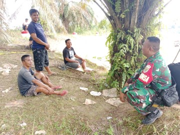 Babinsa Koramil 406-02/Rawas Ilir Jalani Silaturahmi dan Beri Motivasi kepada Warga Binaan