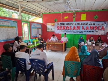 Babinsa Koramil 406-01/Rawas Ulu Hadiri Launching Sekolah Lansia di Desa Pulau Lebar