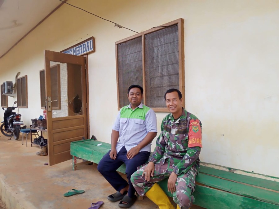 Babinsa Koramil 406-04/Muara Lakitan Laksanakan Silaturahmi Bersama Masyarakat Desa Bumi Makmur