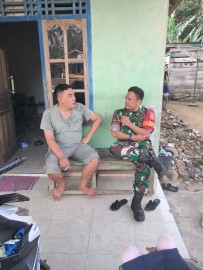 Babinsa Koramil 406-07/Jayaloka Gelar Komsos Bersama Warga Desa Sidodadi