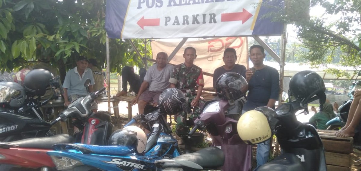 Babinsa Koramil 406-10/Lubuklinggau Timur Tingkatkan Komsos Bersama Warga Kelurahan Watervang