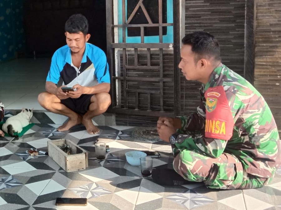 Babinsa Koramil 406-04/Muara Lakitan Laksanakan Komsos di Desa Tegalsari