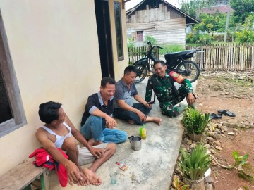 Babinsa Koramil 406-08/Lubuklinggau Ajak Warga Jaga Kerukunan dan Kedamaian