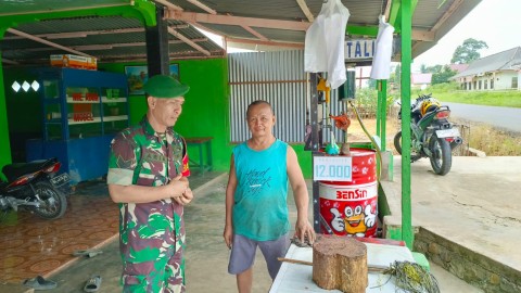 Babinsa Koramil 406-10/Lubuklinggau Timur Gelar Komsos Bersama Warga Kelurahan Jawa Kiri