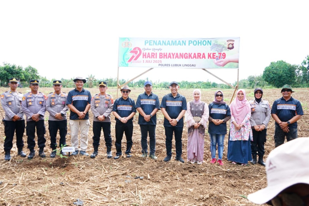 Komandan Kodim 0406/Lubuklinggau Hadiri Kegiatan Penanaman Pohon Bersama Polres Kota Lubuklinggau