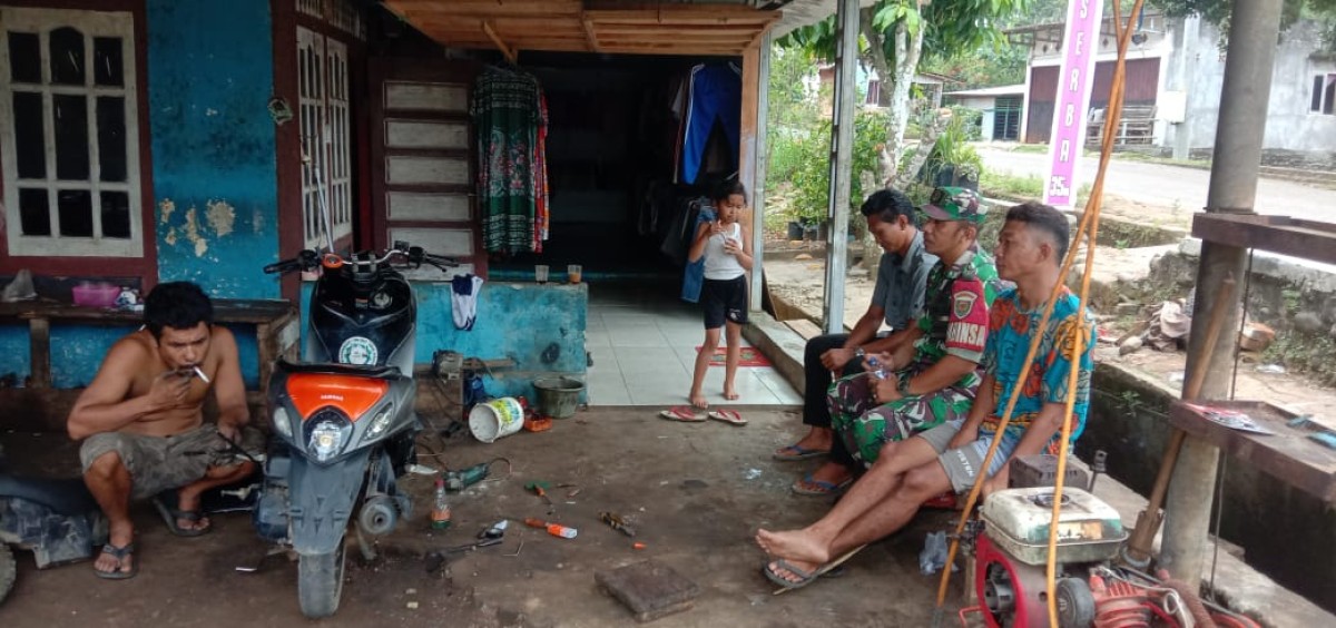 Babinsa Koramil 406-07/Jayaloka Hadiri dan Laksanakan Komsos di Desa Margoyoso