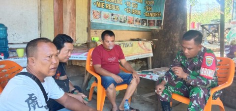 Babinsa Koramil 406-08/Lubuk Linggau Laksanakan Komsos dan Silaturahmi Bersama Warga di Kelurahan Puncak Kemuning