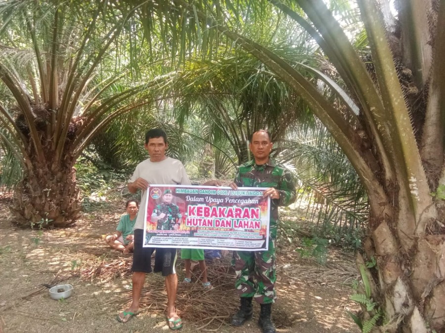 Babinsa Koramil 406-05/Muara Kelingi Sosialisasikan Penanggulangan Karhutla di Desa Lubuk Rumbai