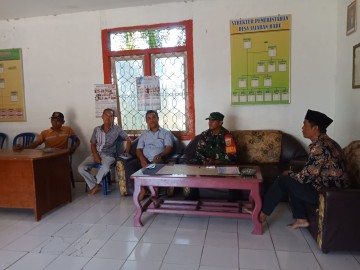 Babinsa Koramil 406-04/Muara Lakitan Laksanakan Komsos Himbauan Karhutla di Desa Jajaran Baru