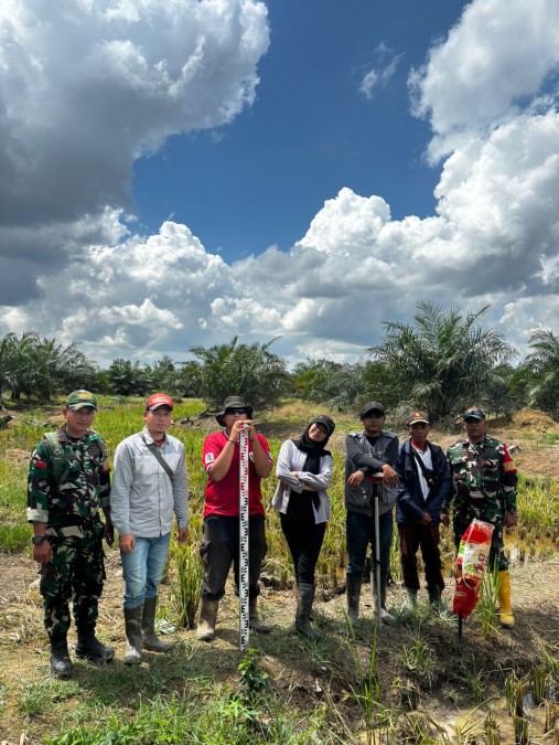 Babinsa Koramil 406-02/Rawas Ilir Dampingi Tim SID OPLAH UNSRI di Desa Pauh dan Pauh 1