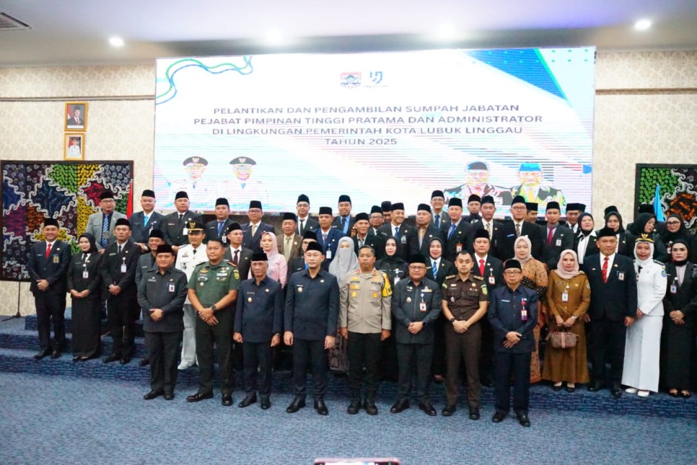 Dandim 0406/Lubuklinggau Hadiri Pelantikan Pejabat Tinggi Pratama dan Administrator Pemkot Lubuklinggau