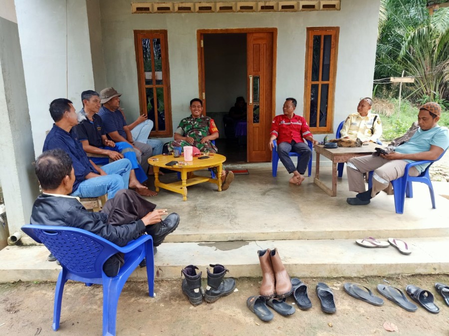 Serda Amveeky, Babinsa Koramil 406-05/Muara Kelingi, Jalin Silaturahmi dengan Warga Desa Lubuk Pauh