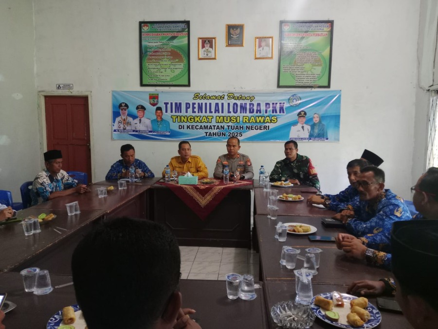 Serka Argani Babinsa Koramil 406-05/Muara Kelingi Hadiri Rapat Pembentukan Panitia HUT RI ke-80 di Kecamatan Tuah Negeri