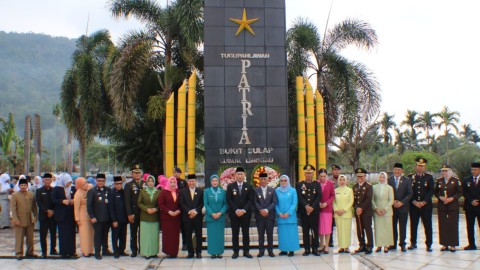 Komandan Kodim 0406/Lubuklinggau Hadiri Acara Ziarah Nasional di Taman Makam Pahlawan