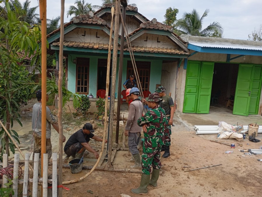 TMMD Kodim 0406/Lubuklinggau Lanjutkan Pengerjaan Sumur Bor di Desa Kota Baru SP 7 Cecar