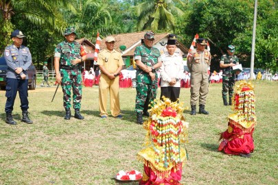 Komandan Korem 044/Gapo Brigadir Jenderal TNI Adri Koesdyanto Pimpin Upacara Penutupan TMMD Ke-125 Kodim 0406/Lubuklinggau