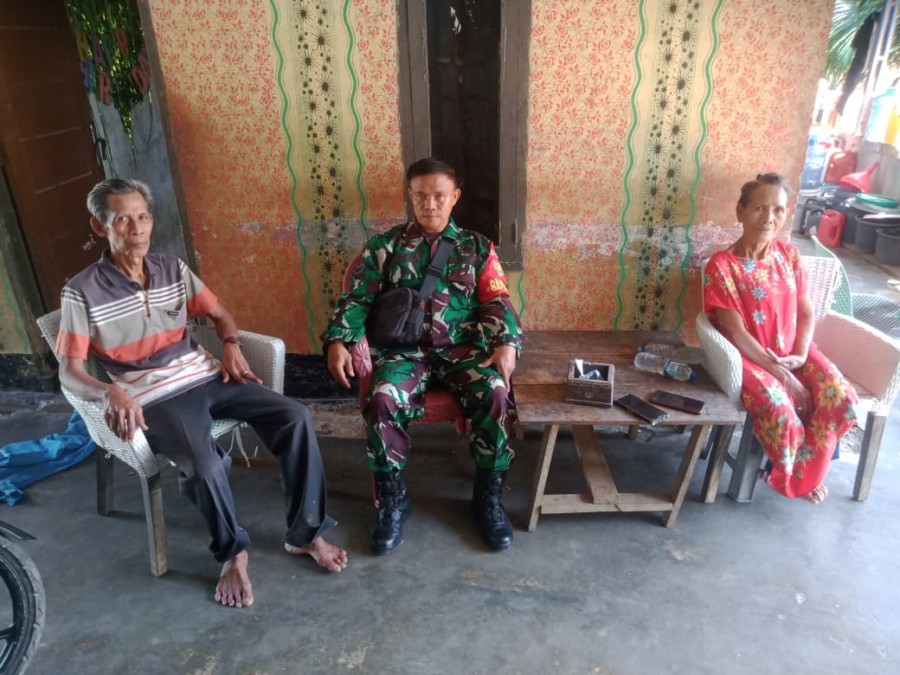 Babinsa Koramil 406-08/Lubuklinggau Ingatkan Warga Jaga Kebersihan dan Kesehatan di Musim Penghujan