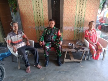 Babinsa Koramil 406-08/Lubuklinggau Ingatkan Warga Jaga Kebersihan dan Kesehatan di Musim Penghujan