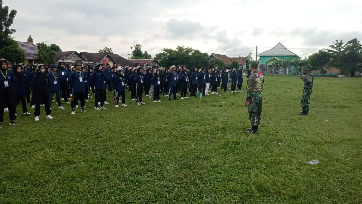 Babinsa Koramil 406-06/Tugumulyo Berikan Materi Pengenalan Kehidupan Kampus Mahasiswa Baru ITMS