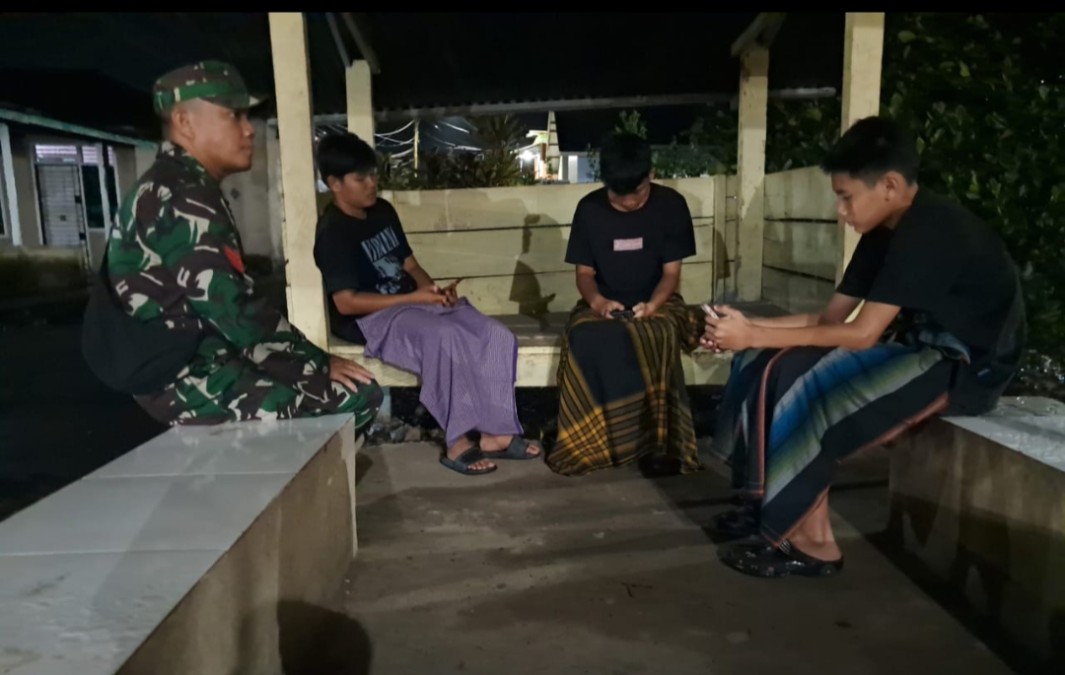 Ciptakan wilayah yang kondusif kopka abul hiori laksanakan patroli siskamling di wilayah binaan