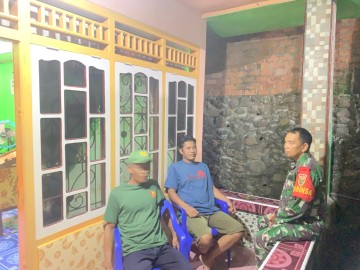 Berikut adalah contoh rilis berita yang dapat digunakan untuk publikasi kegiatan Sertu Yusuf: Sertu Yusuf Babinsa Koramil 406-07/Jayaloka Gelar Siskamling dan Sosialisasi Bahaya Narkoba di Desa Ciptodadi II