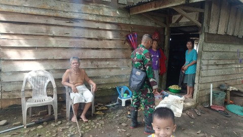 Sertu Antoni Babinsa Koramil 406-04/muara Lakitan aktif sambangi desa binaan