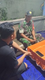 Babinsa Koramil 406-07/Jayaloka Gelar Anjangsana dan Patroli Siskamling di Desa Suka Rena