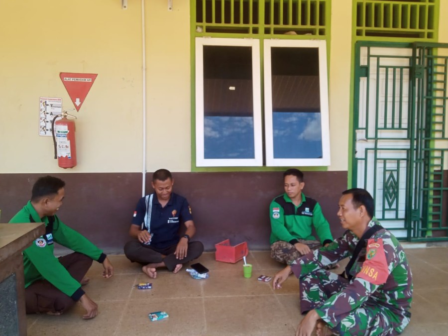 Sertu Ali Mubin jalin silaturahmi dengan masyarakat di wilayah binaan