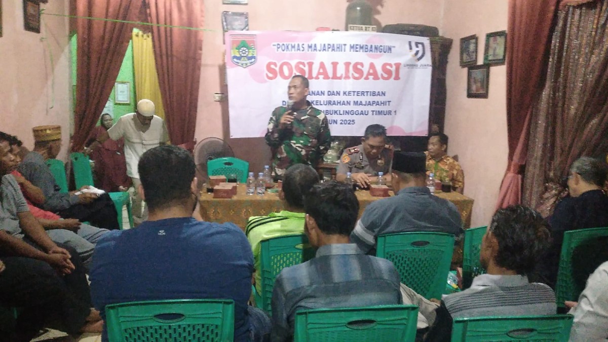 Danramil 406-10/Lubuklinggau Bersama Kapolsek Lubuklinggau Timur Laksanakan Sosialisasi Keamanan Siskamling