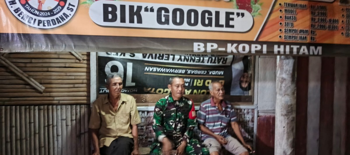 Babinsa Koramil 406-05/Muara Kelingi Laksanakan Monitoring Siskamling di Desa Suka Menang