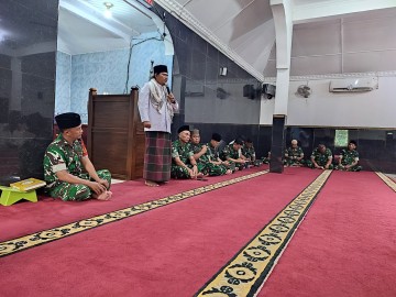 Kodim 0406/Lubuklinggau gelar acara peringatan isra’ mi’raj di masjid Al-Ikhlas Makodim.