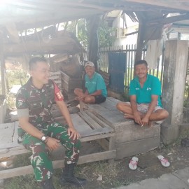 Serda Arly Satria Laksanakan Komsos Bersama Warga Desa Embacang Baru Ilir