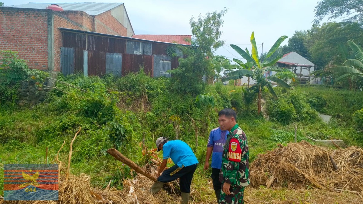 Babinsa Koramil 406-10/Lubuklinggau Timur Jalin Silaturahmi dengan Warga Kelurahan Jawa Kiri