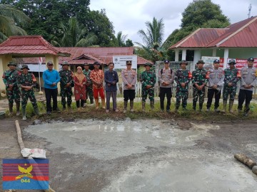 KODIM 0406/LUBUKLINGGAU HADIR UNTUK MASYARAKAT, LAKSANAKAN PENAMBALAN JALAN JAYALOKA–SUKAKARYA JELANG ARUS MUDIK