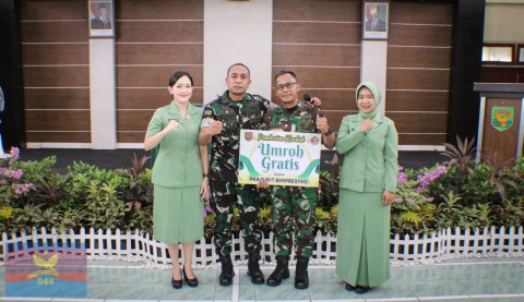 Komandan Kodim 0406/Lubuklinggau Tekankan Disiplin dan Hemat, Serahkan Berbagai Penghargaan dalam Acara Jam Komandan 