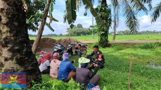 Babinsa Koramil 0406-06/Tugumulyo Jalin Komunikasi Sosial dengan Warga di Desa U1 Pager Sari