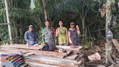 Babinsa Koramil 406-06/Tugumulyo Gencarkan Sosialisasi Pencegahan Karhutla di Muara Beliti