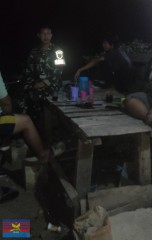 BABINSA KORAMIL 406-05/MUARA KELINGI MELAKSANAKAN PATROLI DAN MONITORING SISKAMLING GUNA MENJAGA KAMTIBMAS WILAYAH TETAP KONDUSIF
