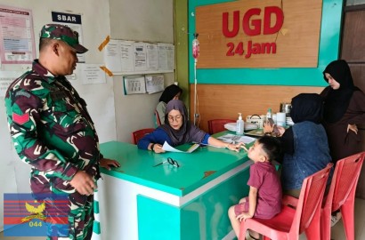 Draft tanpa judulBabinsa Koramil 406-02/Rawas Ilir Ajak Warga Jaga Kesehatan di Tengah Kabut Asap