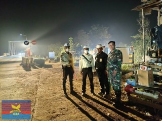 Babinsa Koramil 406-07/BTS Ulu Laksanakan Patroli dan Monitoring Siskamling, Wujudkan Keamanan dan Ketertiban Masyarakat